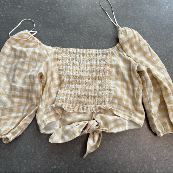 KIRIOUS Women T-Shirt - Picture 12 of 12